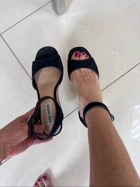 Steve Madden Black Suede Open-Toe Ankle Strap Heels